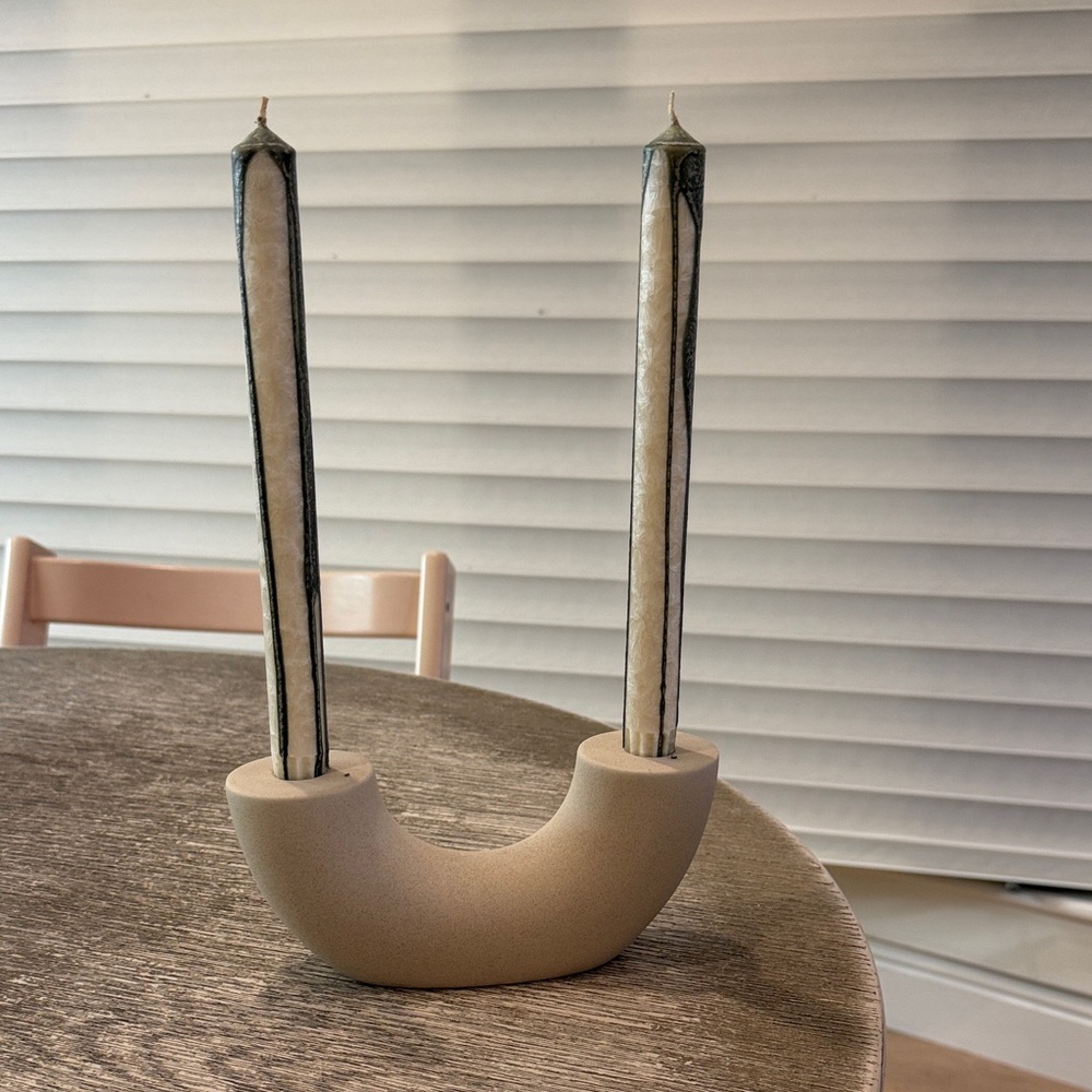 HM-Moden Beige Candle Holder with Black and Cream Candles